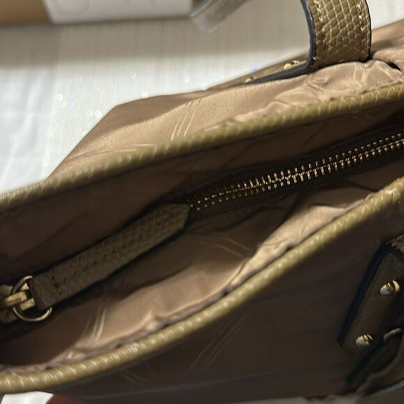 FREE w/bundle Vera Bradley Light Brown Tan Nylon Tote Faux Leather Combo - Picture 16 of 16